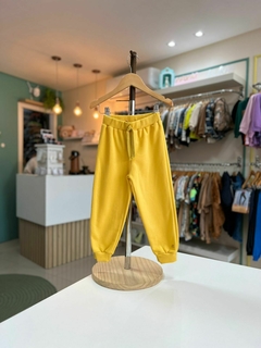 CALÇA MOLETOM UP AMARELA