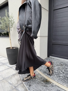 Falda de seda black - comprar online