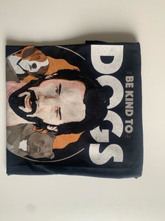 T-shirt John Wick na internet