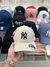 Gorra NY crema