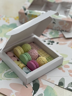 BOX CON 4 DIVISIONES (13x13x3 cm ) bombones: trufas: chocolates - Wonderpack