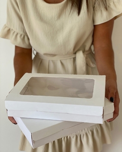 Caja con visor (33x24x5 cm ) bisagra - comprar online