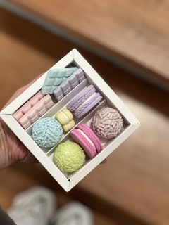 BOX CON 3 DIVISIONES (10x10x3 cm ) bombones: trufas: chocolates - comprar online