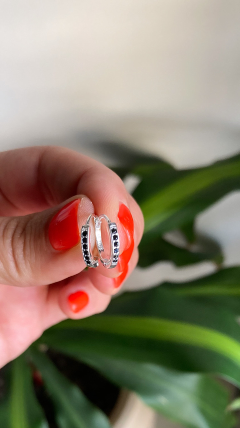 Argollas Huggies negras