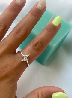 Anillo fino Rayo