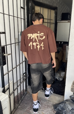 Boxy-fit Paris 1974 - GUERRA INDUMENTARIA | Ropa para hombre-dama y niños.