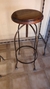 Banqueta Taburete Regulable Hierro Torsionado Madera estilo Industrial - comprar online