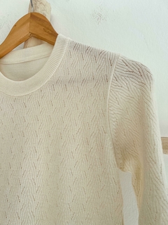 Sweater Calado Crudo (efectivo/transferencia $24.720) - tienda online