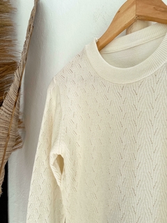 Sweater Calado Crudo (efectivo/transferencia $24.720) - Magnolias Showroom