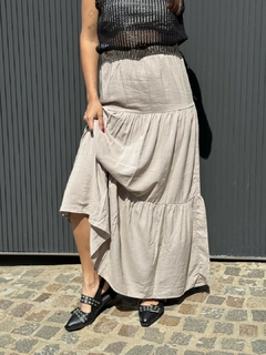 OUTFIT MUSCULOSA IRALA Y POLLERA BURDEOS en internet