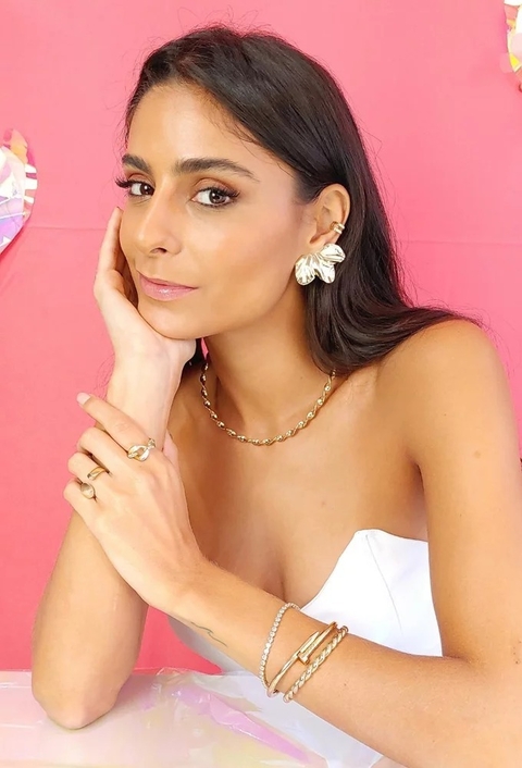 MIX DE ANÉIS E BRACELETES SOFISTICADOS