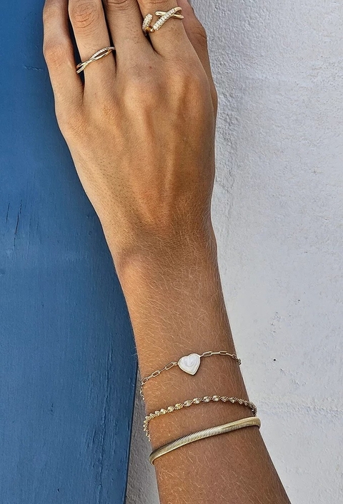 MIX DE PULSEIRAS E ANÉIS DA TENDÊNCIA l MYKONOS