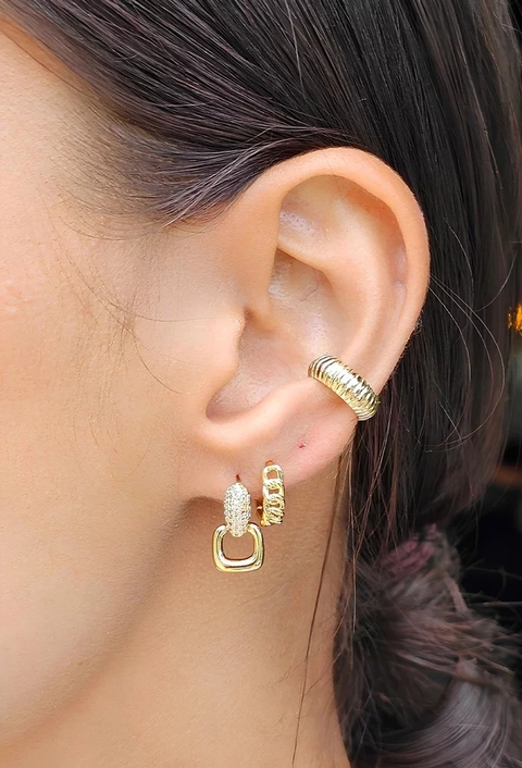 MIX COM BRINCOS PEQUENO NO OURO l METRÓPOLE