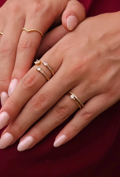 ANEL SOLITÁRIO COM PONTO DE LUZ EM ZIRCÔNIA AN507-O