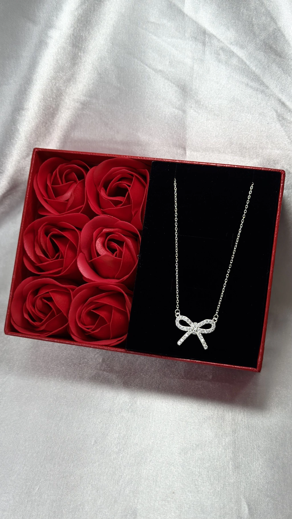 Colar Linha luxo