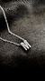 Colar letra M ouro branco - comprar online