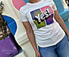 Remera con apliques. - comprar online