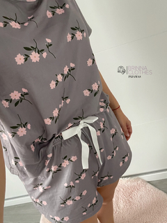 Brinna Intimate