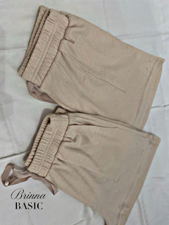 Short Nude Basic en internet