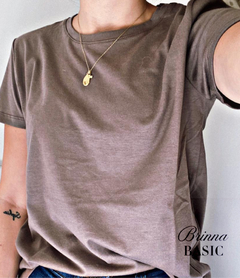 Remera basic - Brinna Clothes