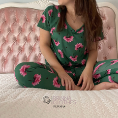 Pijama verde prima en internet