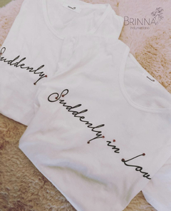 Remera blanca.