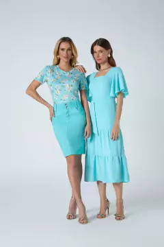 Vestido plano evasê mangas amplas 120 cm LAR 810706 na internet