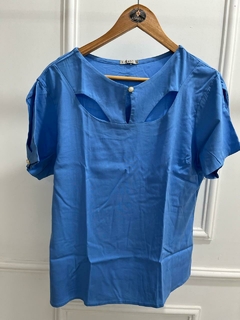 Blusa em Viscose decote gotas - 1140525 na internet