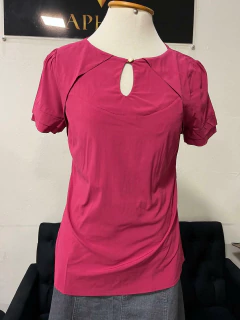Blusa Viscose recorte frontal - 1140526 na internet