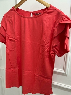 Blusa em Viscose manga pétalas - 1140528