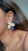 Brinco Orquídea com Pedra Fusion