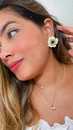 Brinco Esmaltado Flor com Pedra - loja online