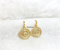 Brinco Lion Gold na internet