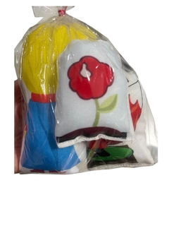 SOUVENIRS PRINCIPITO DE 15 CM CON FLOR Y LOBO en internet