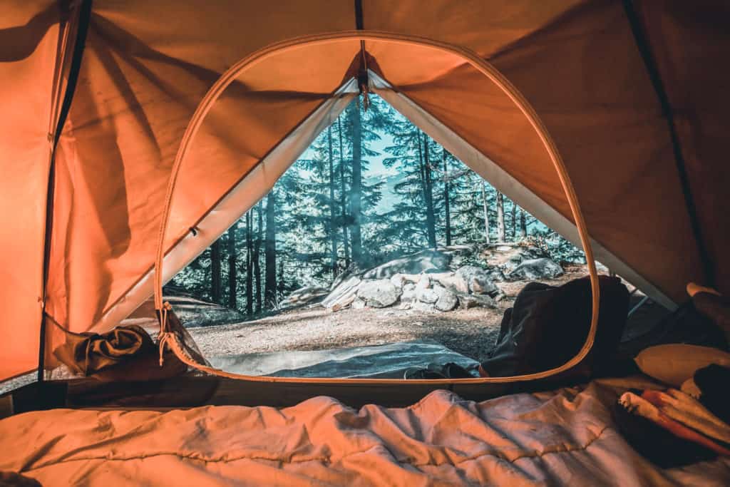 CAMPING