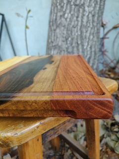 Tabla Line Grain con canaletas antiderrame. - DM Diseños en Madera