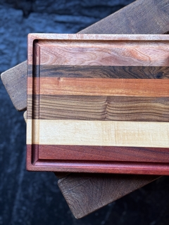 Tabla Line Grain con canaletas. en internet