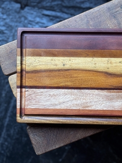 Tabla Line Grain con canaletas. en internet