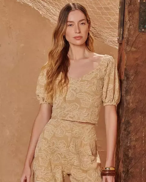 Cropped laise cru