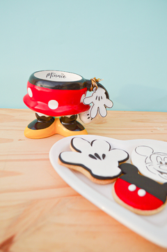 TAZA MINNIE PATITAS en internet