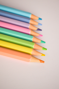 LAPICES PASTEL X8 en internet