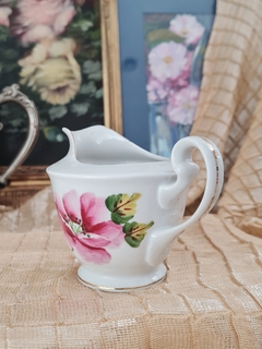 Lechera de porcelana Tsuji - comprar online