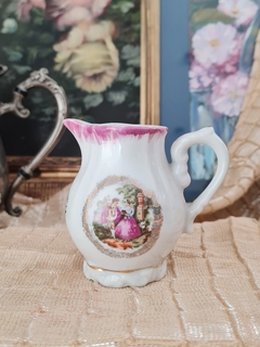 Lechera porcelana japonesa escena galante