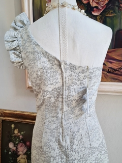 Vestido plateado corto nuevo en internet