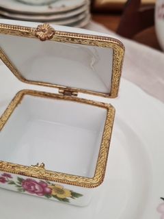 Alhajero de porcelana en internet