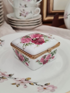 Alhajero de porcelana en internet