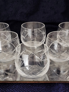 Vasitos de cristal tallados - Lo que el tiempo nos dejó