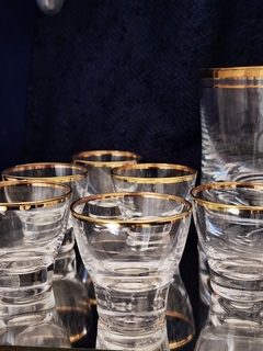 Chupitos de cristal con virola dorada - comprar online