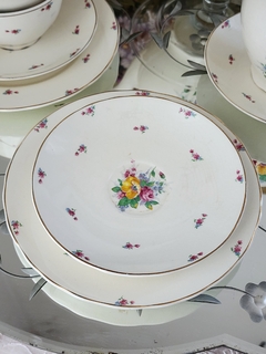 Juego de té loza inglesa Imperial Porcelain. 23 piezas en internet