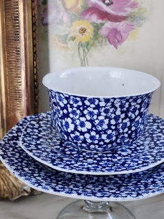 Set de postre de porcelana inglesa diseño ''Chantilly'' - comprar online